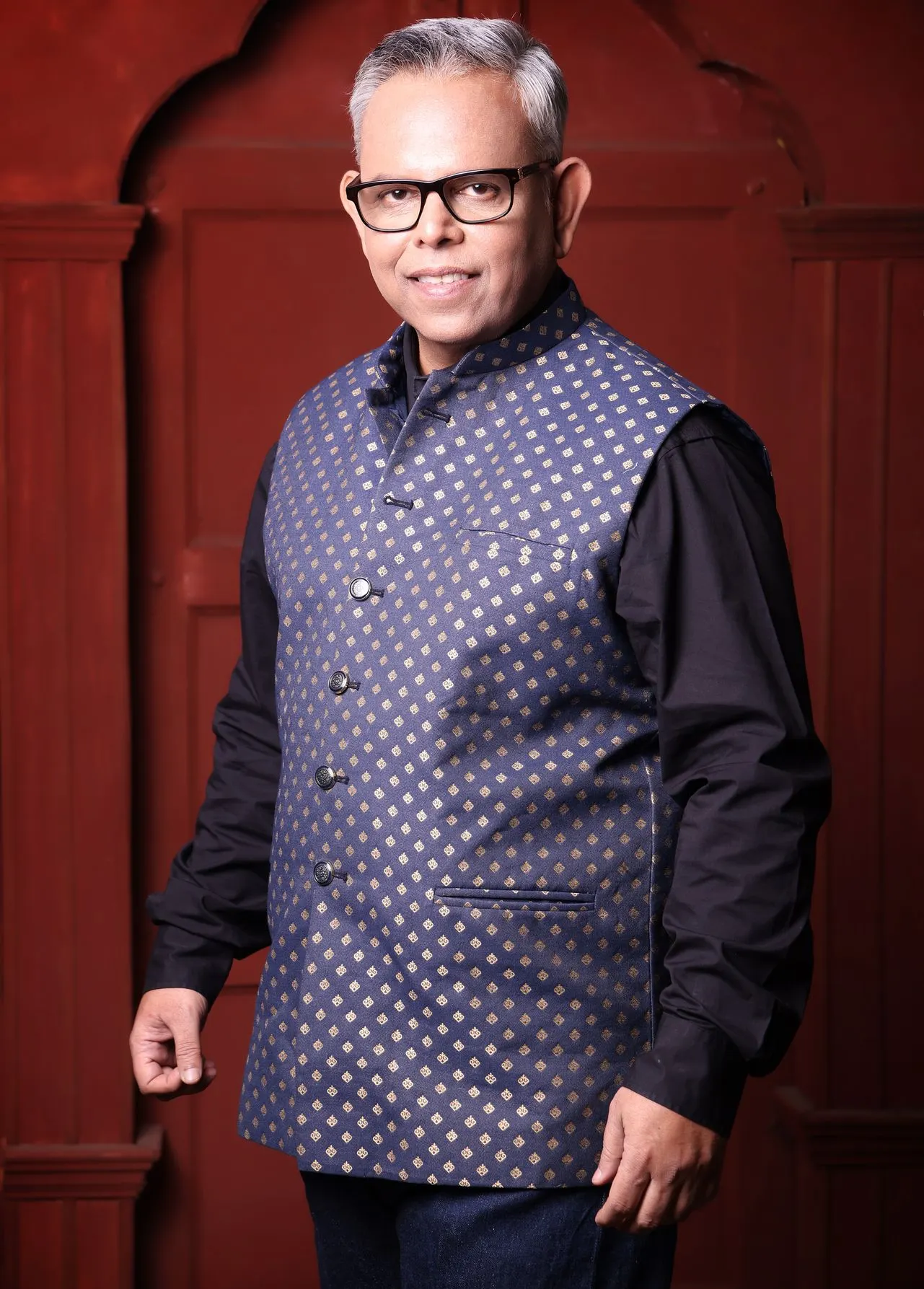 Stunning Traditional Portrait Photography of Commandar Subroto Mukherjee by Ranjan Bhattacharya Indoor Personal Portrait Photography of Commandar Subroto Mukherjee by Ranjan Bhattacharya