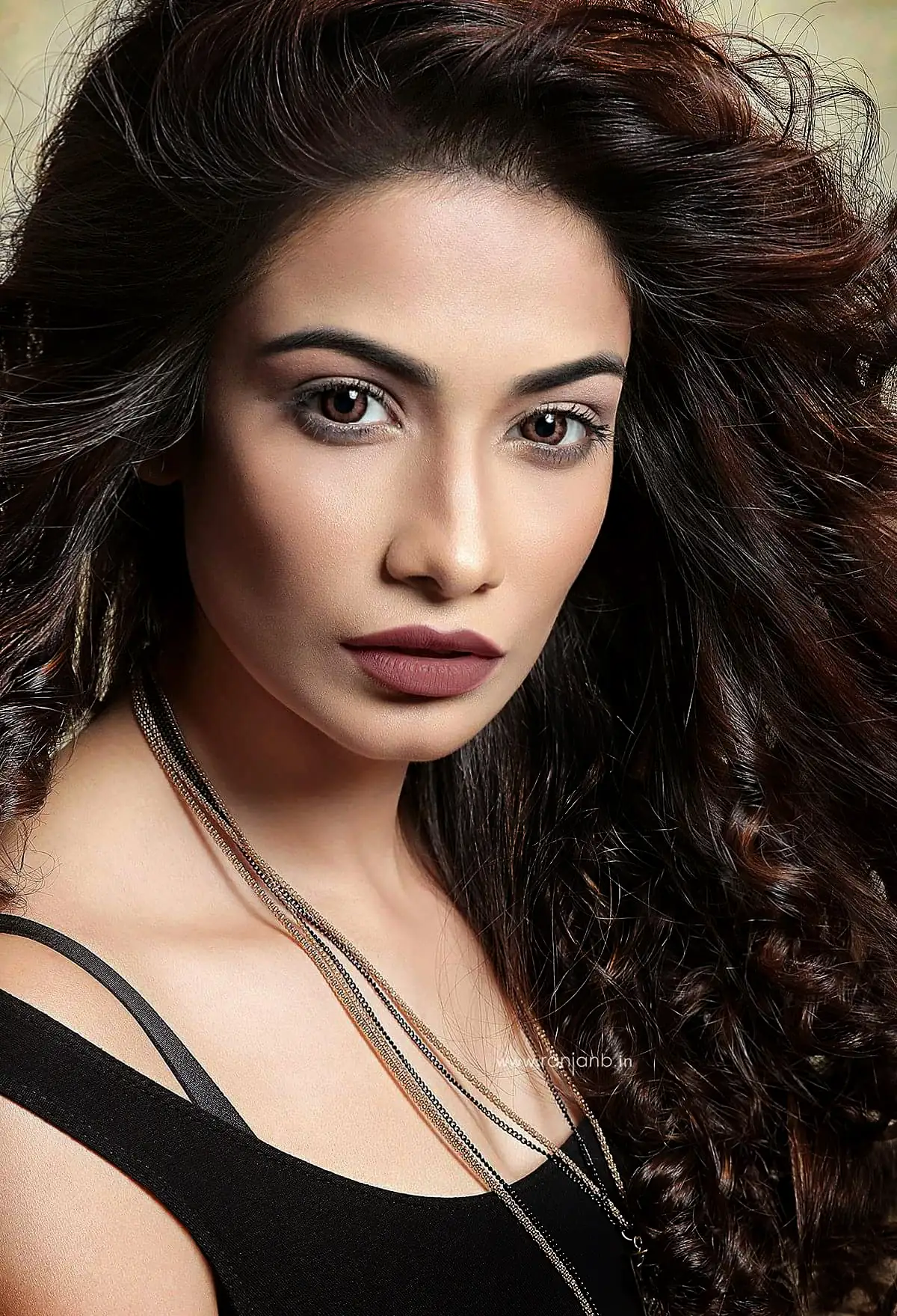Best Portrait Photography in Kolkata by Ranjan Bhattacharya Best portrait photography in India by Ranjan Bhattacharya, featuring a portrait of a celebrity model from Kolkata, Sumana Singh.