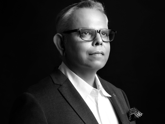 Corporate Photography of Ex-commander, Indian Navy - Subroto Mukherjee by Ranjan Bhattacharya.