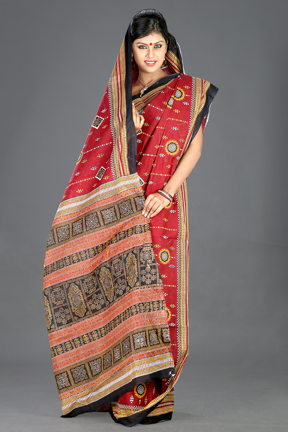 Ad Campaign shoot with Mousumi Bhattacharya for Mala Saree by Ranjan Bhattacharya