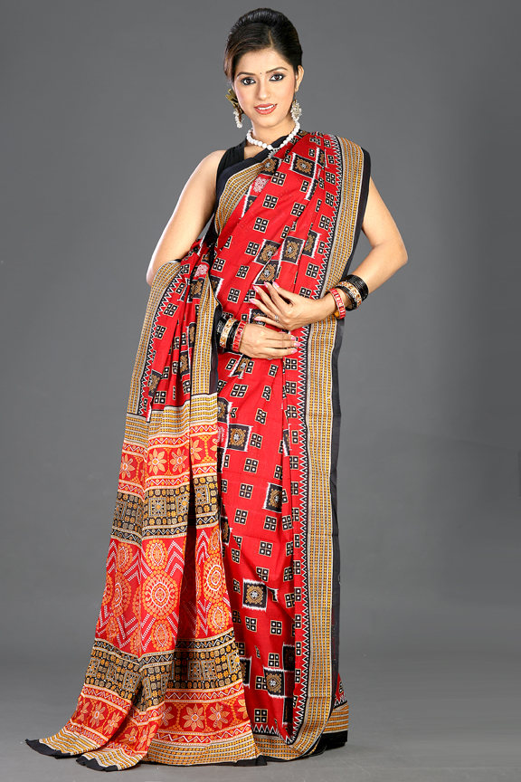 Ad Campaign photography with Ruhi Dutta  for Mala Saree by Ranjan Bhattacharya