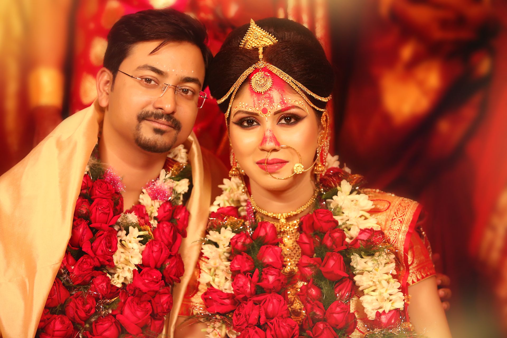 Candid Wedding Photography of Souvonik and Debarati by the Best Wedding Photographer in Kolkata - Ranjan Bhattacharya