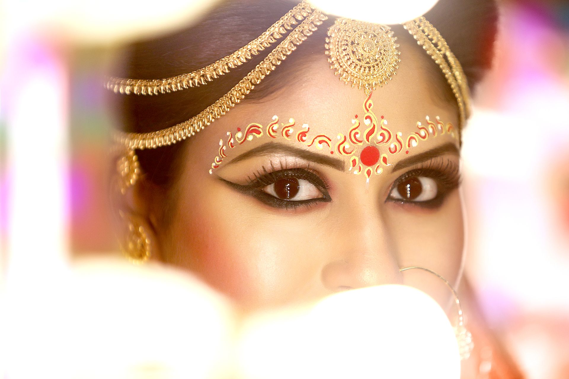 Candid wedding picture of Dr Debarati Sarkar, captured by the Best Wedding Photographer in Kolkata - Ranjan Bhattacharya